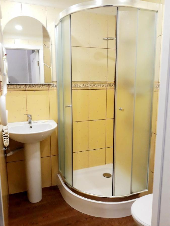 Regrand Apartment On Svobody 22 Lviv Extérieur photo